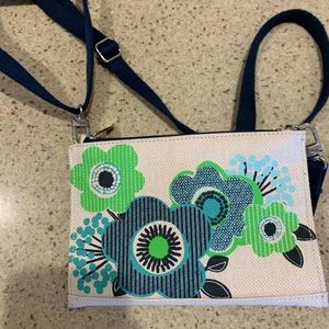 Thirty one small crossbody